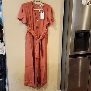 Georgeous lightweight jumpsuit large NWT